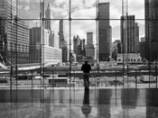 Henri Silberman  Looking at Ground Zero affiche art 80x60cm | Yourdecoration.fr